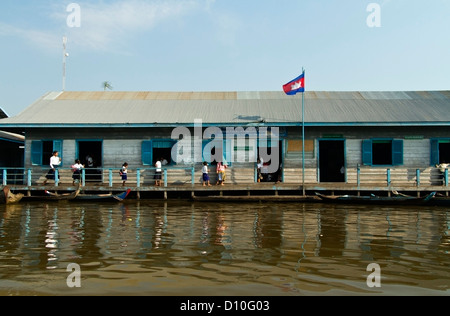 Schwimmende Schule, Tonle Sap See, Nordwest-Kambodscha. Stockfoto
