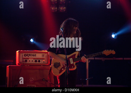 Shannon Wright Durchführung überhaupt Morgen ist Parteien Festival 1. Dezember 2012, Camber Sands, Rye, Sussex, Großbritannien Stockfoto