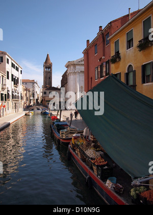 Venedig - Rio di San Barnaba Stockfoto