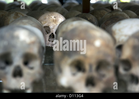 Schädel und Knochen in Killing Field, Kambodscha Stockfoto