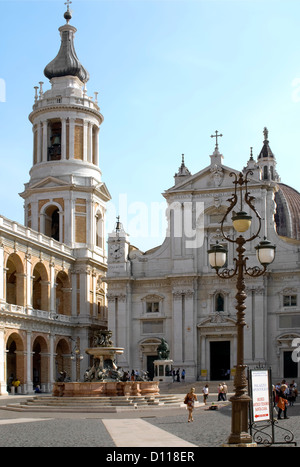 Basilica di Santa Casa in der historischen Stadtmitte von Loreto, Marche, Italien Stockfoto