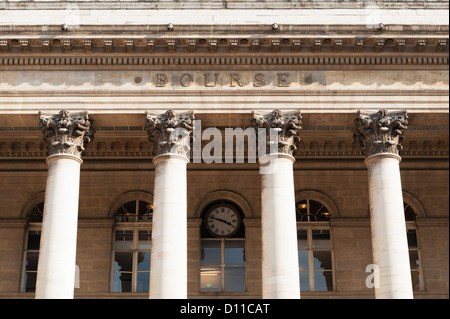 Paris, Frankreich: Der Bourse (Börse) an einem warmen sonnigen Herbsttag Stockfoto