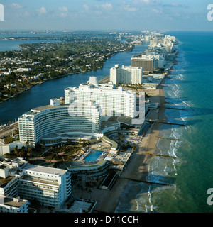 1970ER JAHREN AERIAL VIEW HOTEL ZEILE MIAMI BEACH FLORIDA Stockfoto