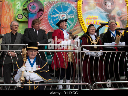 Bürgermeister Eröffnung von Warwick Mop Messe Stockfoto