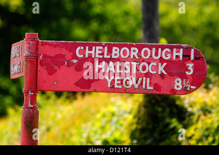 Eine rote Dorset Finger Post UK Stockfoto