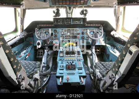 Leipzig, Deutschland, das Cockpit eine Antonov An-225 Mrija Stockfoto