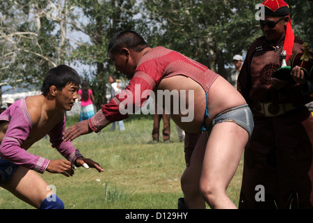 Wrestling-Turnier, Naadam Festival, Chandmani, W. Mongolei Stockfoto