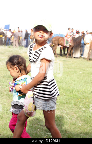 Kinder in der Wrestling-Turnier, Naadam-fest, Chandmani Stockfoto