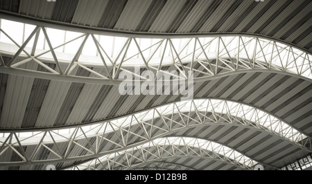 moderne Stadt Architektur Decke detail Stockfoto