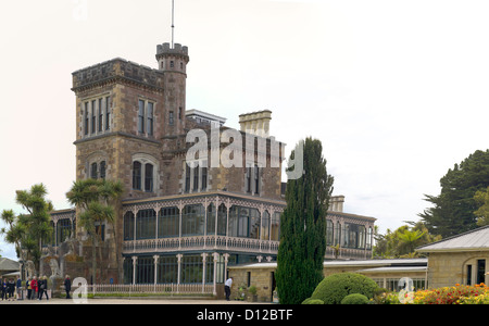 Panoramablick auf Schloss Larnach (das Lager), Otago Halbinsel, in der Nähe von Dunedin, Otago, Neuseeland Stockfoto