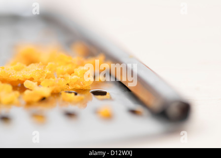 Reibe und Zitrusfrüchten Lust auf Küche aus Holz-Oberfläche. Stockfoto