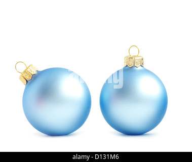 blaue Weihnachtskugeln isoliert auf einem weißen Stockfoto