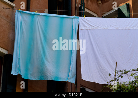 Bettwäsche in Venedig, Italien Stockfoto