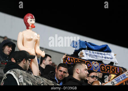 Zypern, Nicosia: Olympique Marseille-Fans während der Fußball-UEFA Europa League Gruppe C Spiel AEL Limassol FC Vs Olympique Marseille, am 6. Dezember 2012, bei der GSP-Stadion in Nikosia, Zypern Stockfoto