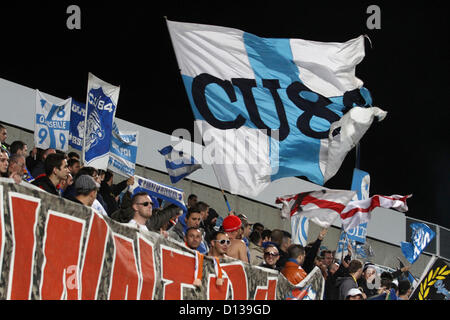 Zypern, Nicosia: Olympique Marseille-Fans während der Fußball-UEFA Europa League Gruppe C Spiel AEL Limassol FC Vs Olympique Marseille, am 6. Dezember 2012, bei der GSP-Stadion in Nikosia, Zypern Stockfoto