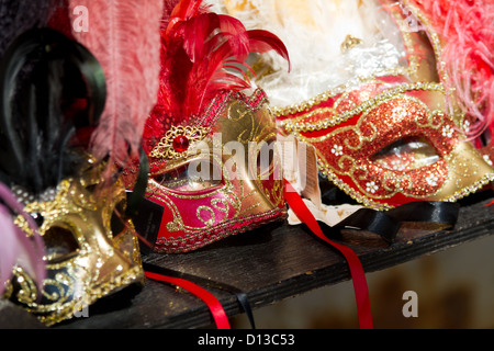 Typische Karnevalsmasken in Venedig, Italien Stockfoto