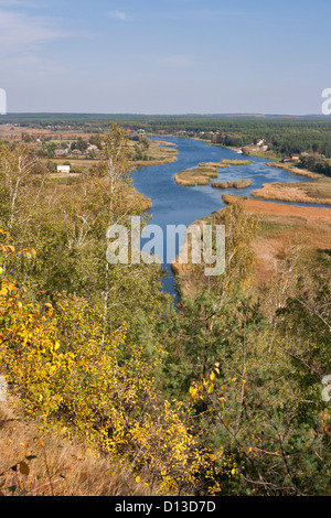 Flusses Ros von Mar'in Klippe im Herbst. Die Zentralukraine. Stockfoto