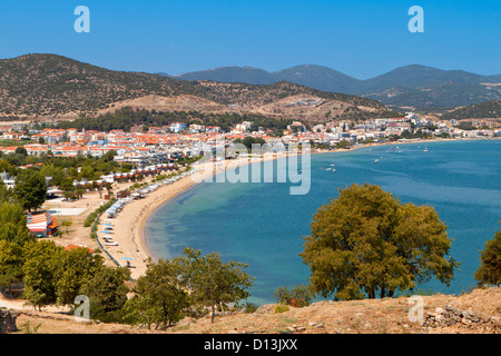 Strand von "Nea Peramos" in der Nähe von Stadt Kavala in Griechenland Stockfoto