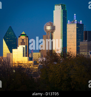 Dallas downtown Skyline bei Sonnenuntergang Stockfoto