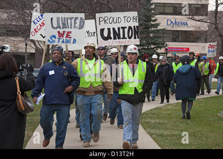 Lansing, Michigan - Gewerkschaftsmitglieder sammelten sich an das State Capitol, plötzliche "Recht auf Arbeit" Gesetzgebung unterstützt durch republikanische Gesetzgeber und Gouverneur Rick Snyder zu protestieren. Stockfoto