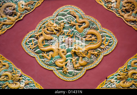 Chinesische Drachen Dekoration an der Wand Stockfoto