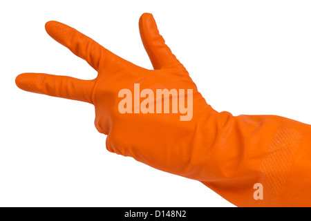 Hand in orange Handschuh zählen vier isoliert auf weiss Stockfoto