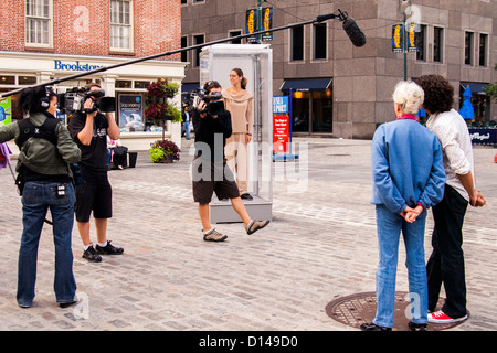 "Zehn Jahre jünger"-TV-show im Seehafen, downtown Manhattan, New York City, NY, USA 2007 Stockfoto