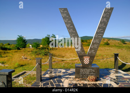 Kroatien, Otocac: 133. kroatischen Regiment Denkmal. Ex-Jugoslawien-Krieg (19911995). Stockfoto