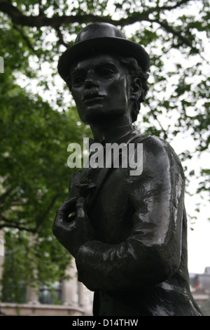 Statue von Charlie Chaplin am Leicester Square, London Stockfoto