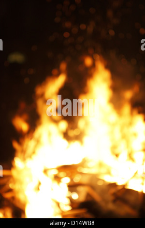 Das skurrile jährliche Lewes Bonfire Night Festival am Lagerfeuer Abend, 5. November, in Lewes, East Sussex, England Stockfoto