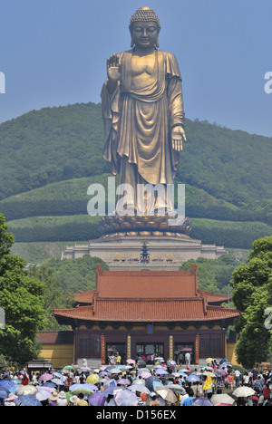 Der große Buddha am Lingshan - Ling Shan liegt im Süden des Berges Longshan; einer der größten Buddha-Statuen. Stockfoto