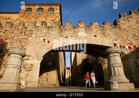 Arco De La Estrella historischen Zentrum der Stadt Caceres Extremadura Spanien Stockfoto