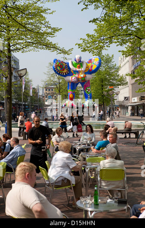 Duisburg, Deutschland, in der Fußgängerzone Straßencafé Stockfoto