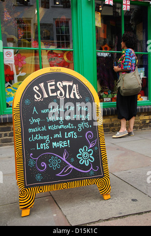 Siesta, Fair-Trade-Shop in Palace Street Canterbury UK Stockfoto