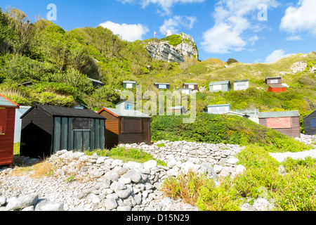 Strand Hütten auf den Strand von Kirche Ope Cove, Isle of Portland Dorset England UK Stockfoto