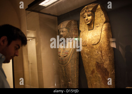 Alte ägyptische Safcophagi - Musée du Louvre, Paris Stockfoto