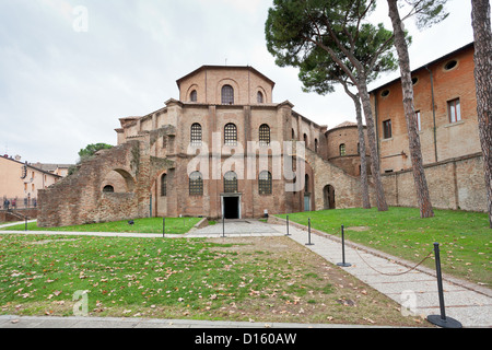 Außenansicht der Basilika von San Vitale - alte Kirche in Ravenna, Italien Stockfoto