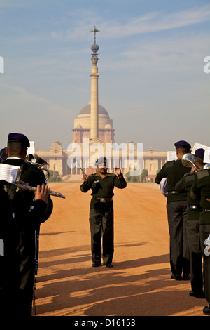 Änderung der Wachablösung am Rashtrapati Bhavan in Neu-Delhi, Indien Stockfoto