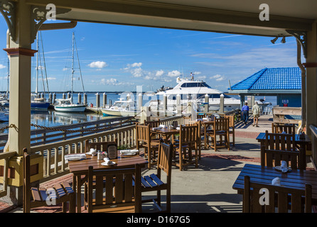 Bretts Wasserstraße Cafe an der Uferpromenade in historischen Fernandina Beach, Amelia Island, Florida, USA Stockfoto