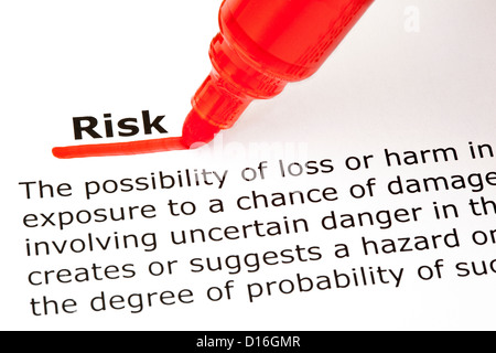 Definition des Begriffs Risiko, unterstrich mit roten marker Stockfoto