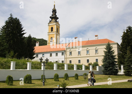 Europa, Serbien, Vojvodina, Novi Sad, Fruška Gora Nationalpark, Kloster krusedol Stockfoto