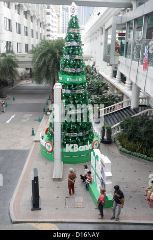 Christmas Tree 2013 auf Straße in Bangkok anzeigen Stockfoto