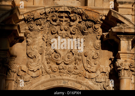 Hochschule von Santo Domingo Detail der Fassade, Provinz Alicante, Comunidad Valenciana, Spanien Stockfoto