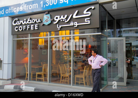 Dubai VAE, Vereinigte Arabische Emirate, Deira, Al Rigga, Al Rigga Road, Englisch, Arabisch, Sprache, zweisprachig, kleine Unternehmen, Bezirk, Straßenszene, Café, Kaffee, baris Stockfoto