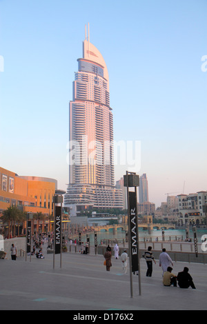 Dubai VAE, Vereinigte Arabische Emirate, Downtown Dubai, Burj Dubai, Dubai Mall, Emaar Properties Banner, Burj Khalifa Lake, The Address Downtown Burj Dubai, High ris Stockfoto