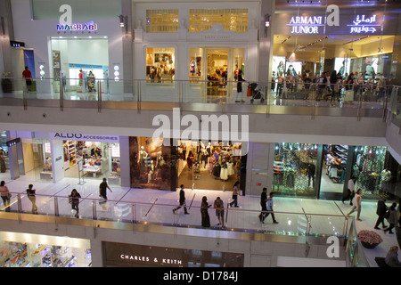 Dubai VAE, Vereinigte Arabische Emirate, Naher Osten, Innenstadt von Dubai, Burj Dubai, Dubai Mall, Geschäft, Geschäfte, Unternehmen, Bezirk, Mode, trendy, Luxus, Ebenen, Stockfoto