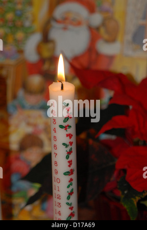 Weihnachtskerze Kalender. Stockfoto