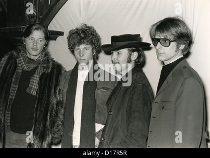 Die BYRDS US-Gruppe in London im Februar 1967 Pop. Von l: Mike Clark, Chris Hillman, Dave Crosby, Roger McGuinn Stockfoto