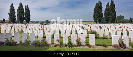 Commonwealth War Graves Kommission Tyne Kinderbett Cemetery für ersten Weltkrieg eine britische Soldaten in Passendale, Flandern, Belgien Stockfoto