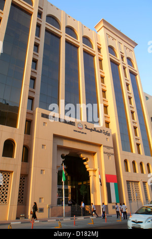 Dubai VAE,Vereinigte Arabische Emirate,Al Souqe Al Kabeer,3 A Straße,Finanzministerium,Flagge,Kommunalbüros,Gebäude,UAE121014050 Stockfoto